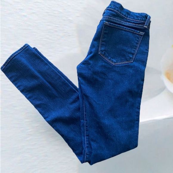 J Brand Denim - 💕 J-Brand blue jeans